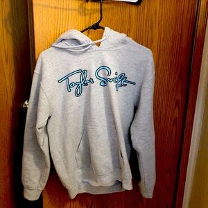 Taylor Swift Hoodie Ladies Small Nice!